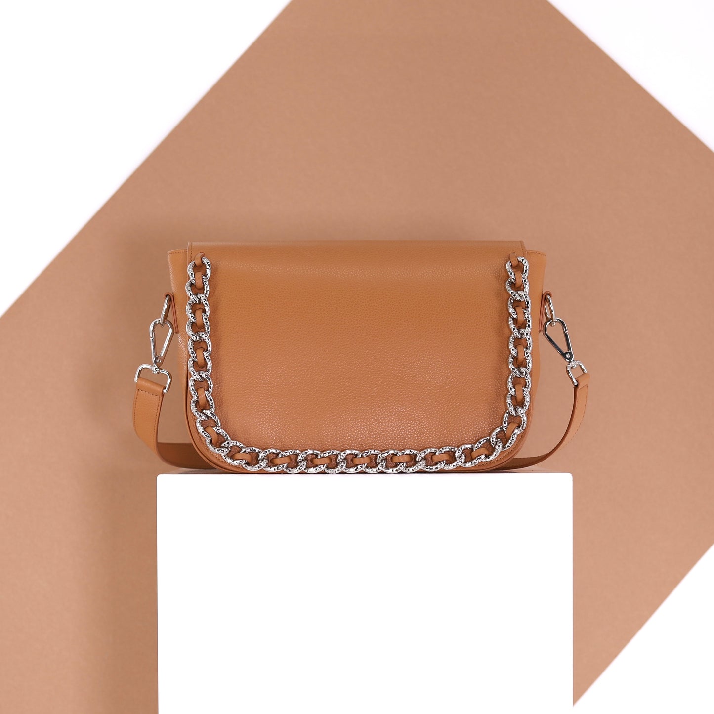 EMILIA handbag genuine leather caramel medium