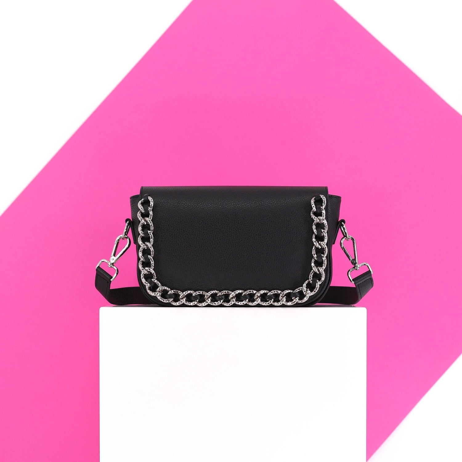 CHAIN ME UP flap genuine leather black with silver chain small