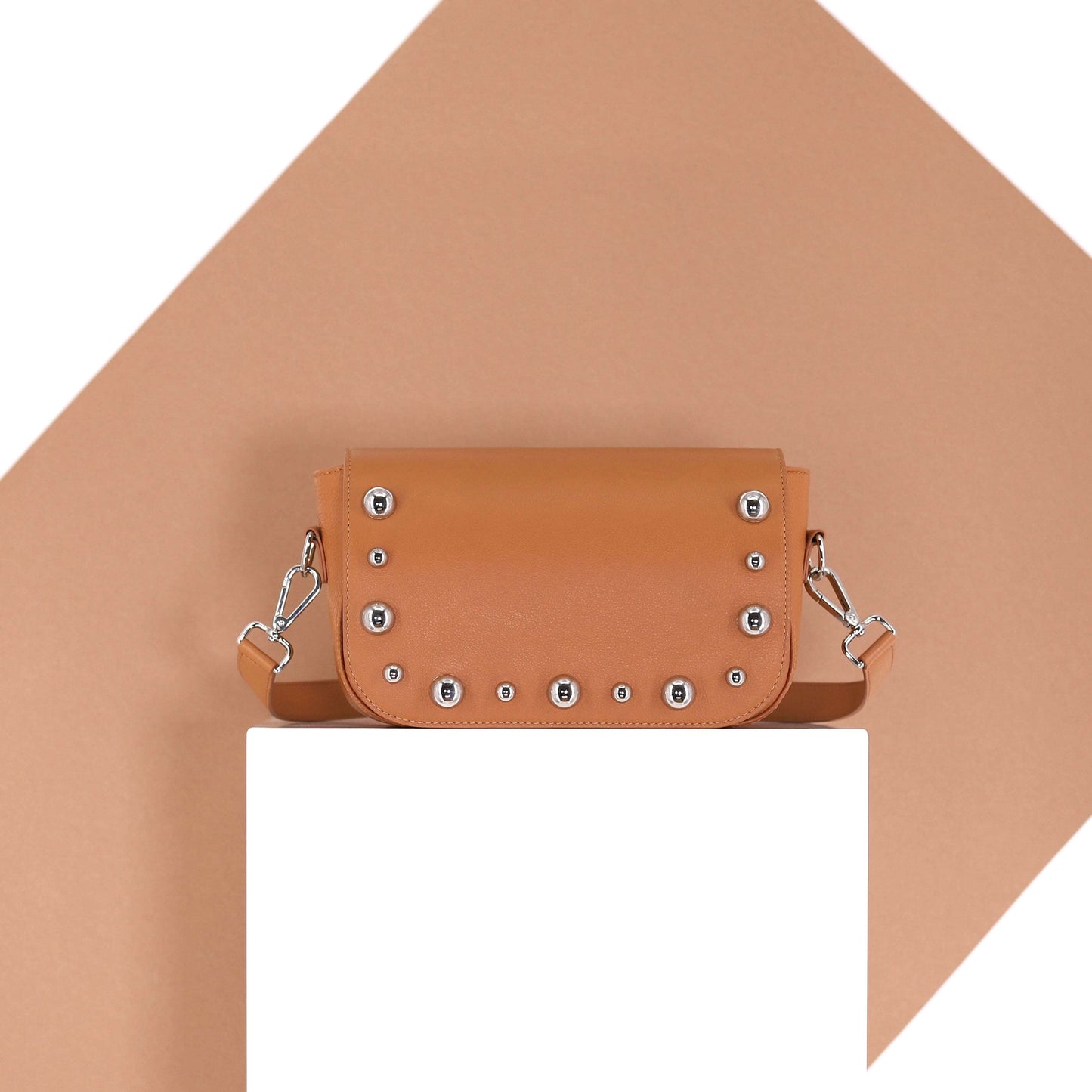 BRONX flap genuine leather caramel silver studs small