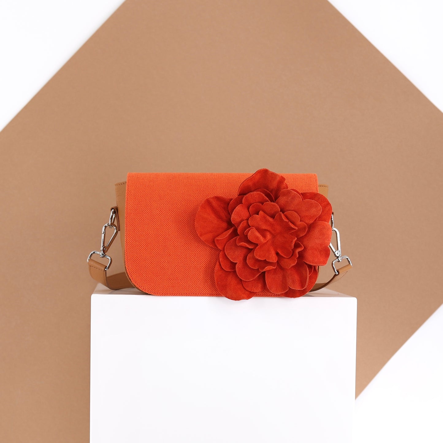 FLOWER POWER Klappe aus Stoff in orange, small