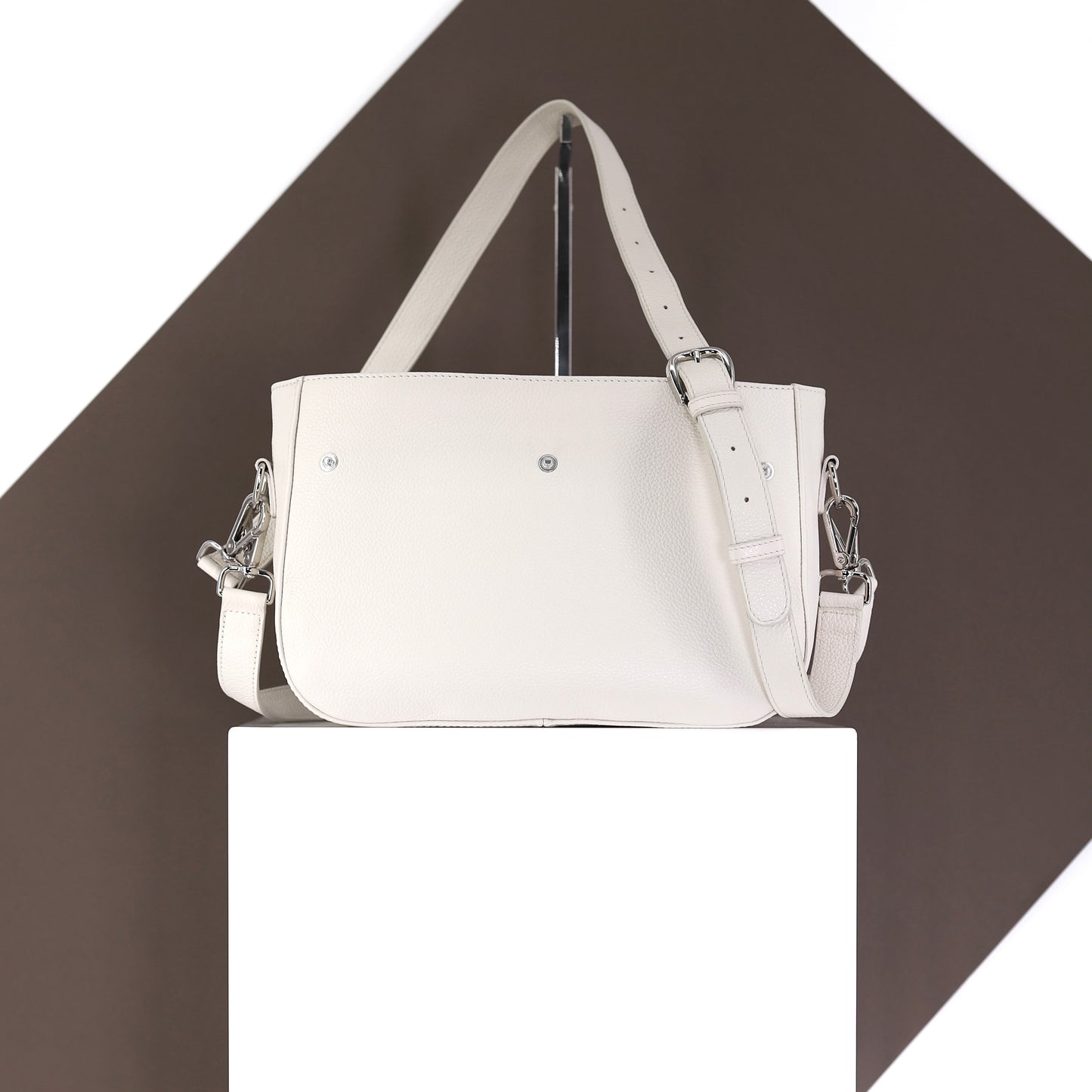 EMILIA Handtasche aus echtem Leder in beige,  medium