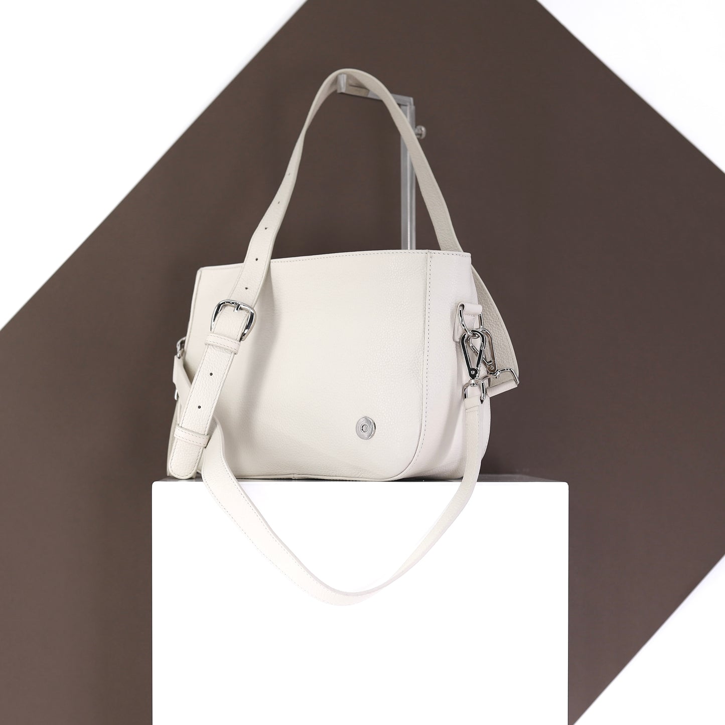 EMILIA Handtasche aus echtem Leder in beige,  medium