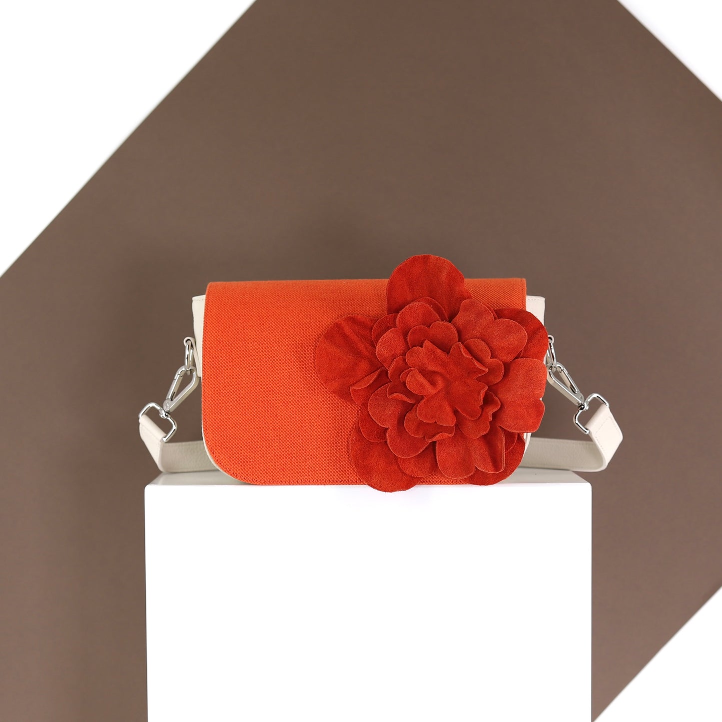 FLOWER POWER Klappe aus Stoff in orange, small