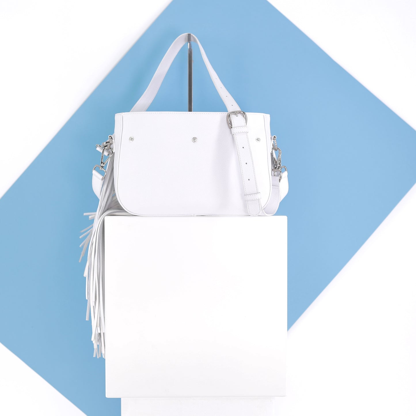 GABRIELLE Handtasche mit Fransen aus echtem Leder in weiß  medium
