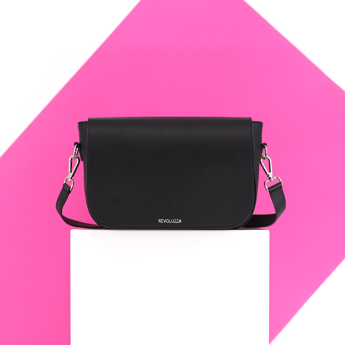 SIMPLY MODERN flap genuine leather black medium